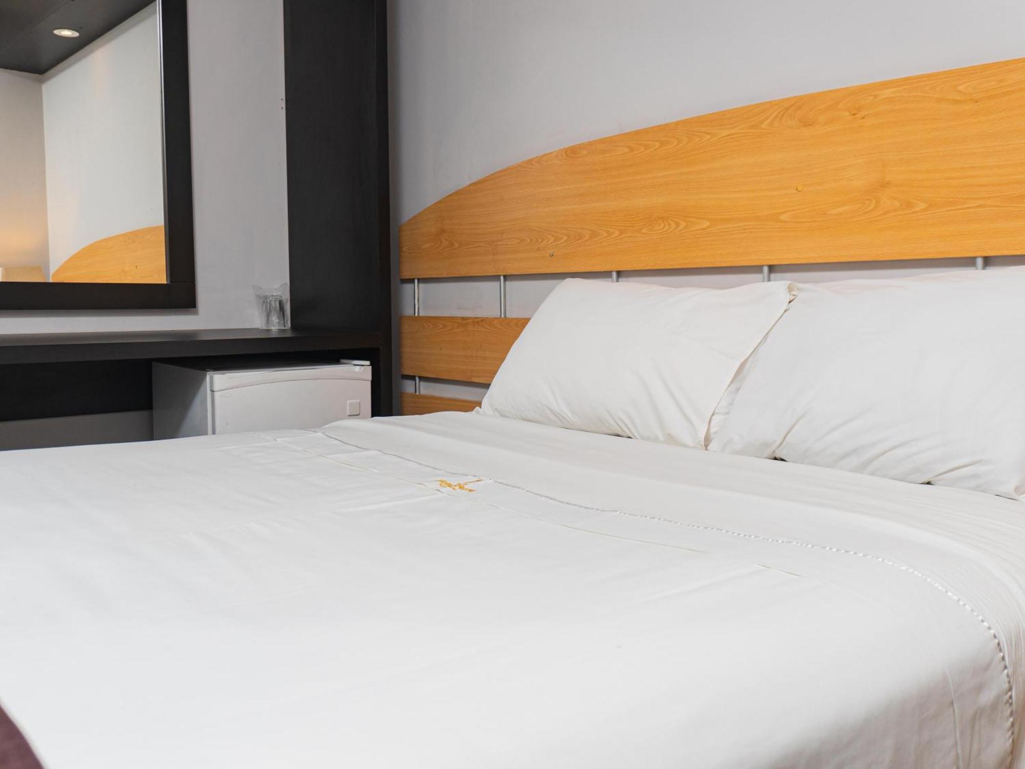 Ferre Miraflores Hotel 3*
