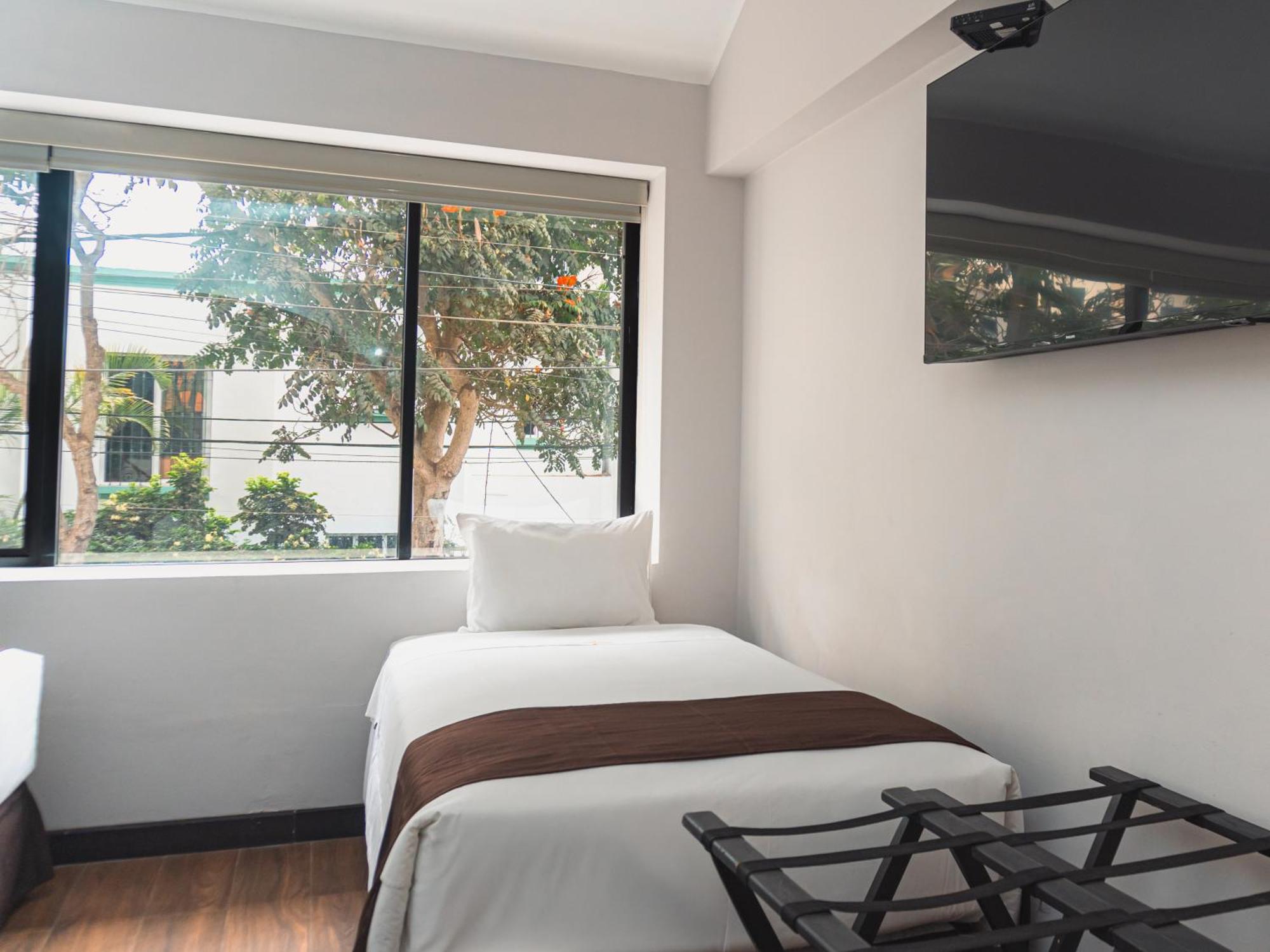 Ferre Miraflores 3*