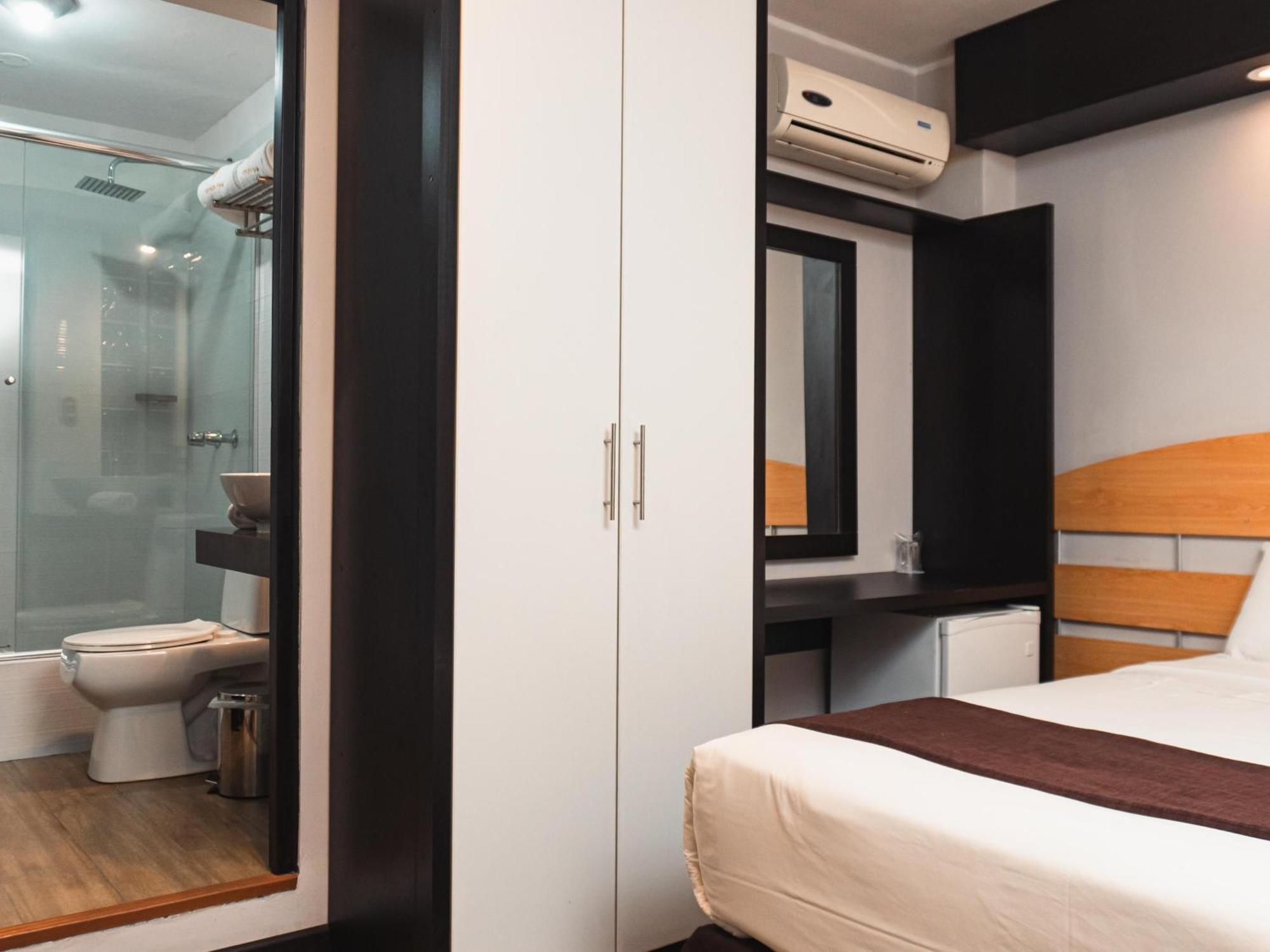 Ferre Miraflores 3* Lima